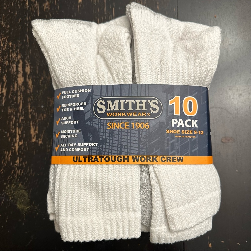 New in packaging Men’s full white socks. 10 pack
